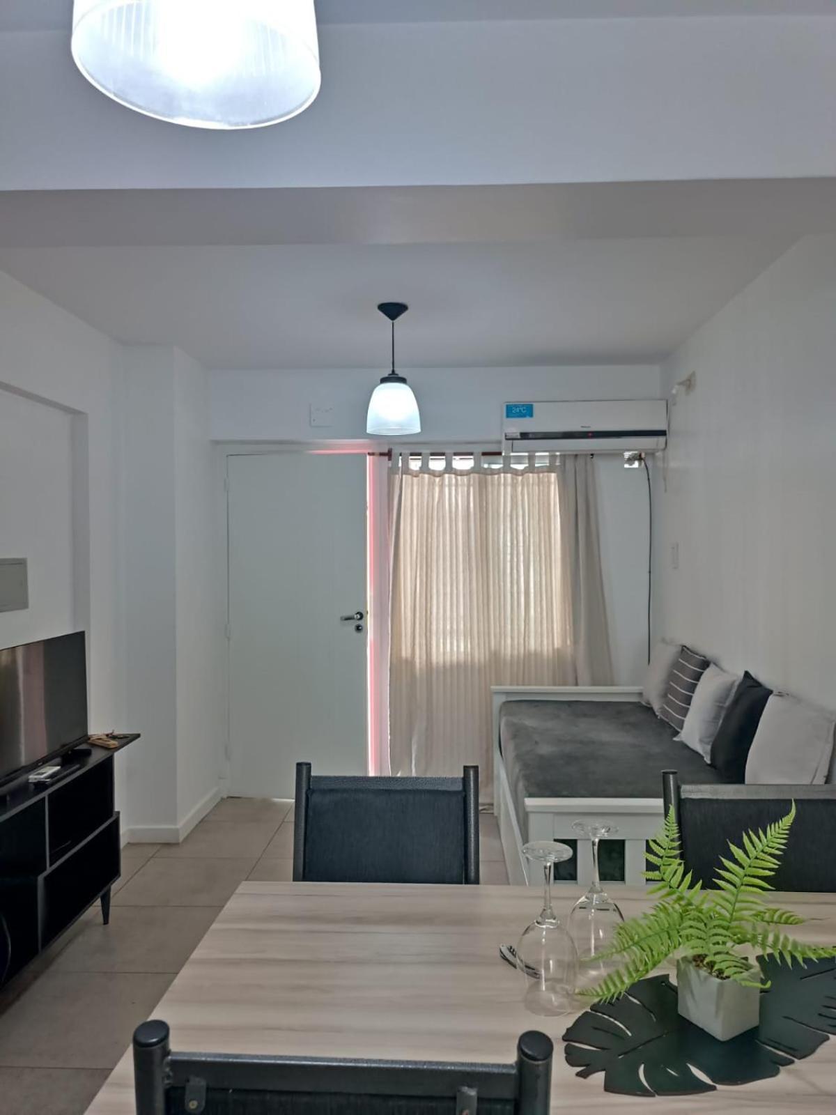 Shanti Alojamiento Monoambiente Y Departamento Mendoza
